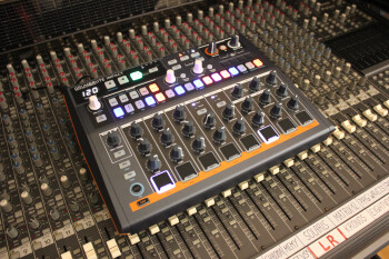 Arturia DrumBrute Impact : DrumBrute Impact 2tof 03a.JPG Arturia DrumBrute Impact : DrumBrute Impact 2tof 03a.JPG