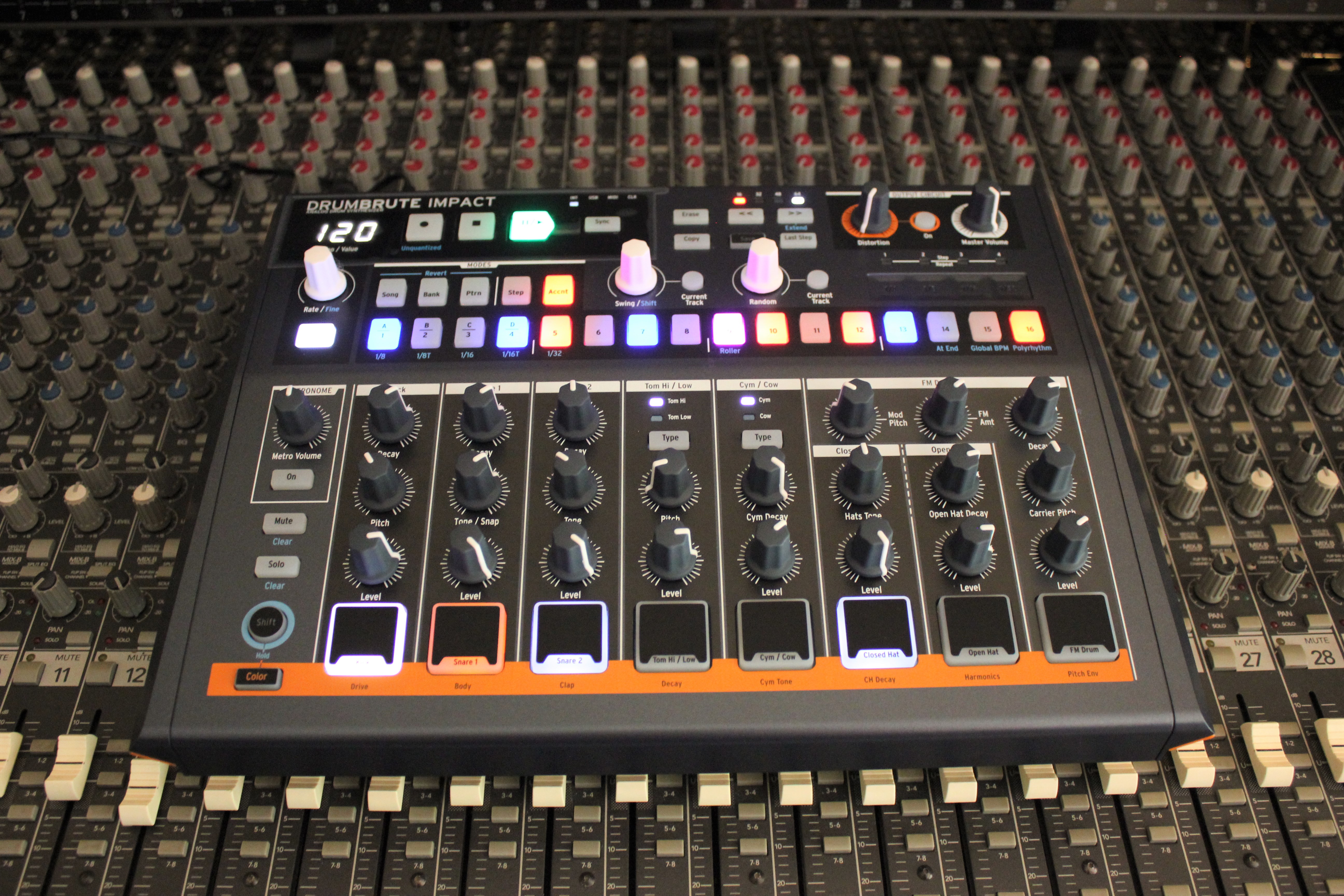 Arturia DrumBrute Impact : DrumBrute Impact 2tof 04a.JPG