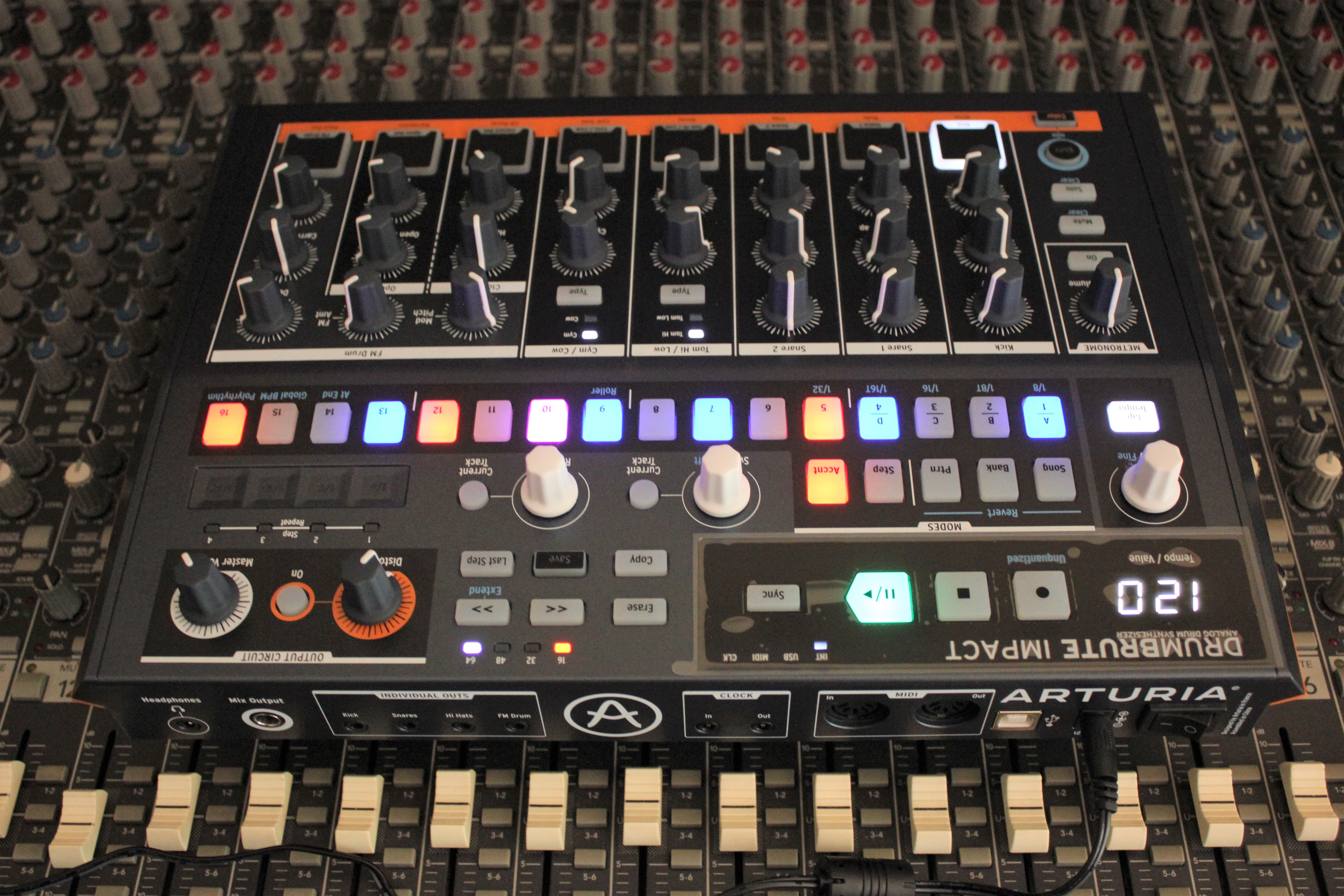 Arturia DrumBrute Impact : DrumBrute Impact 2tof 10a.JPG