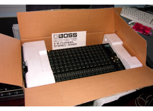 Boss BX-16 16 Channel Stereo Mixer (60389)