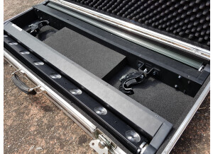 ADJ (American DJ) Sweeper Beam LED (30043)