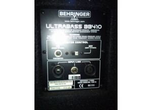 Behringer Ultrabass BB410 (93828)