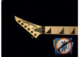 Jackson DK2M Dinky White Bengal Limited Edition (59948)