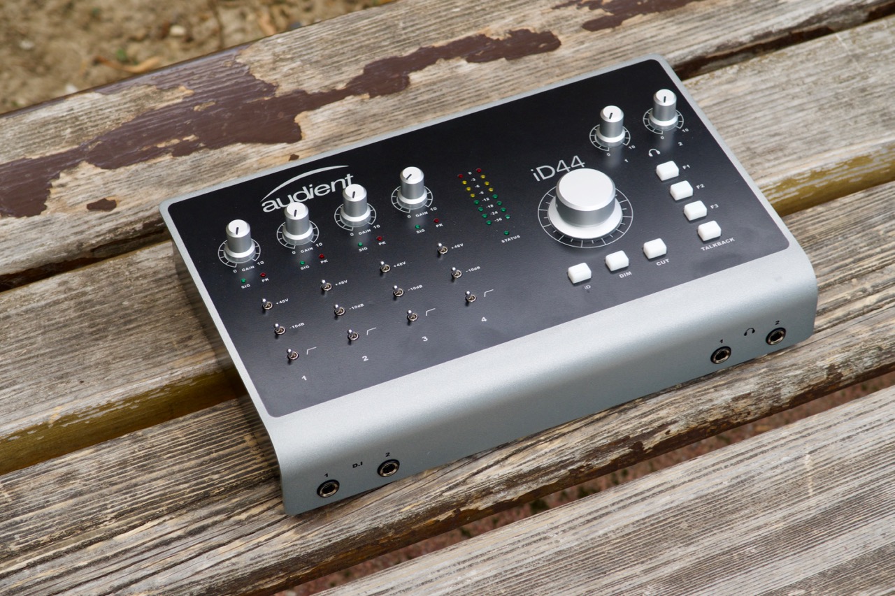 Audient iD44 : iD44 1