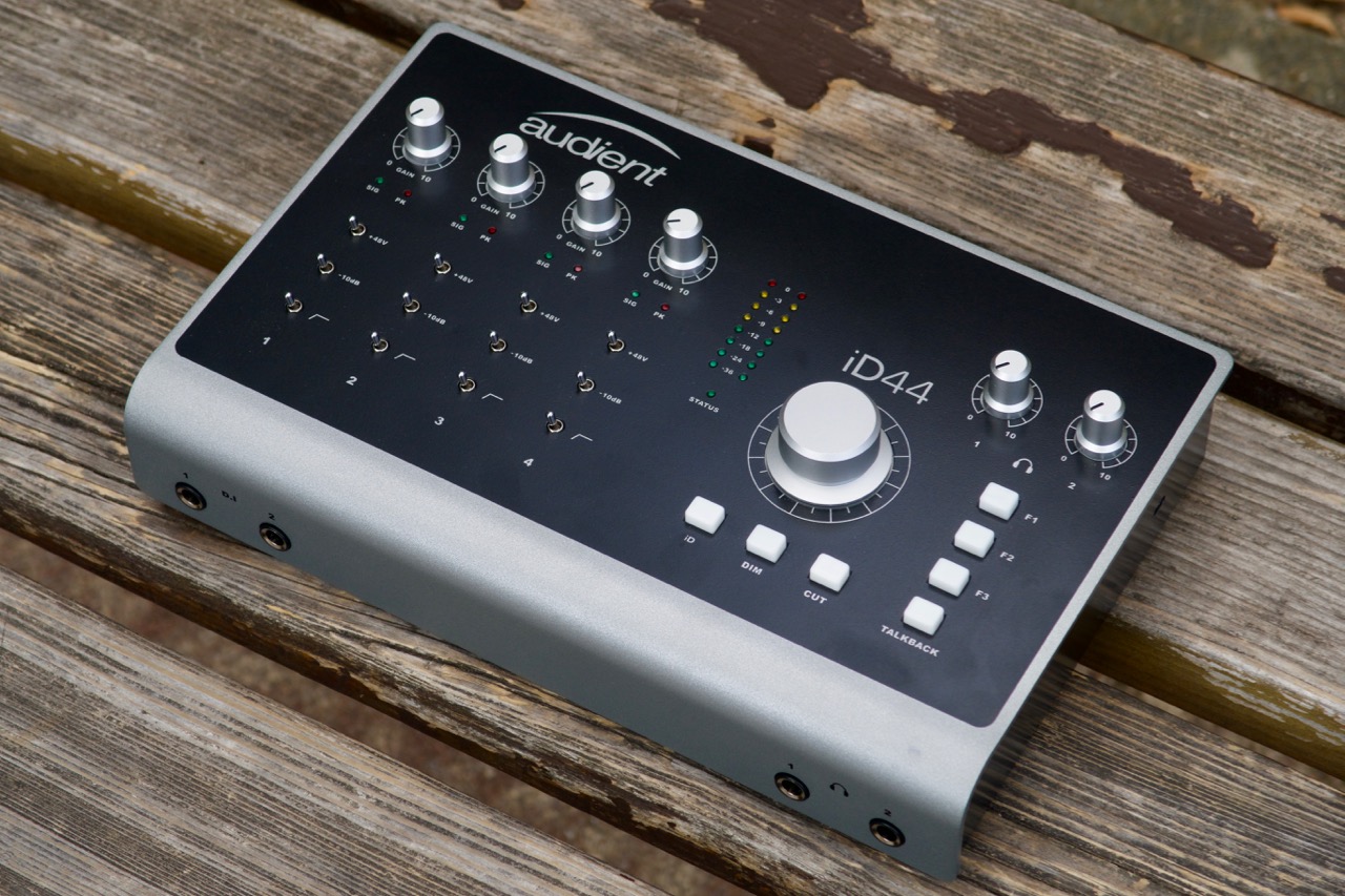 Audient iD44 : iD44 2