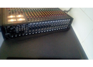 Tascam M-216 (74729)