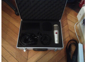 Behringer T-1 Studio Condenser Microphone (68263)