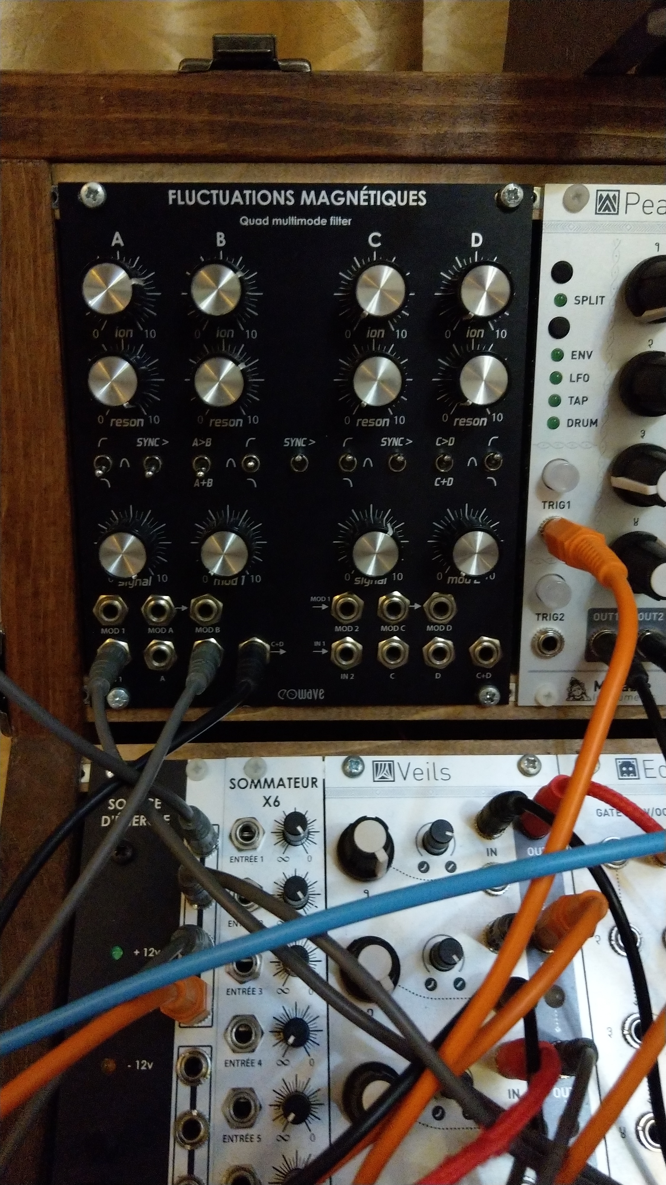 Eowave Fluctuations Magnétiques