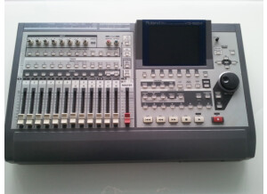 Roland VS-1824 CD (84681)
