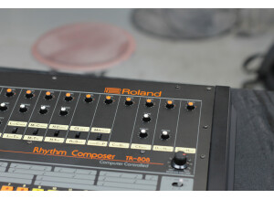 Roland TR-808 (32618)