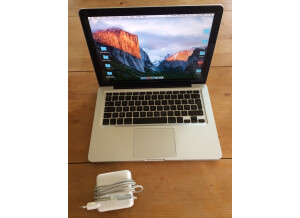 Apple MacBook Pro 2011 (65022)
