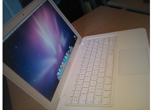 Apple MacBook (7200)