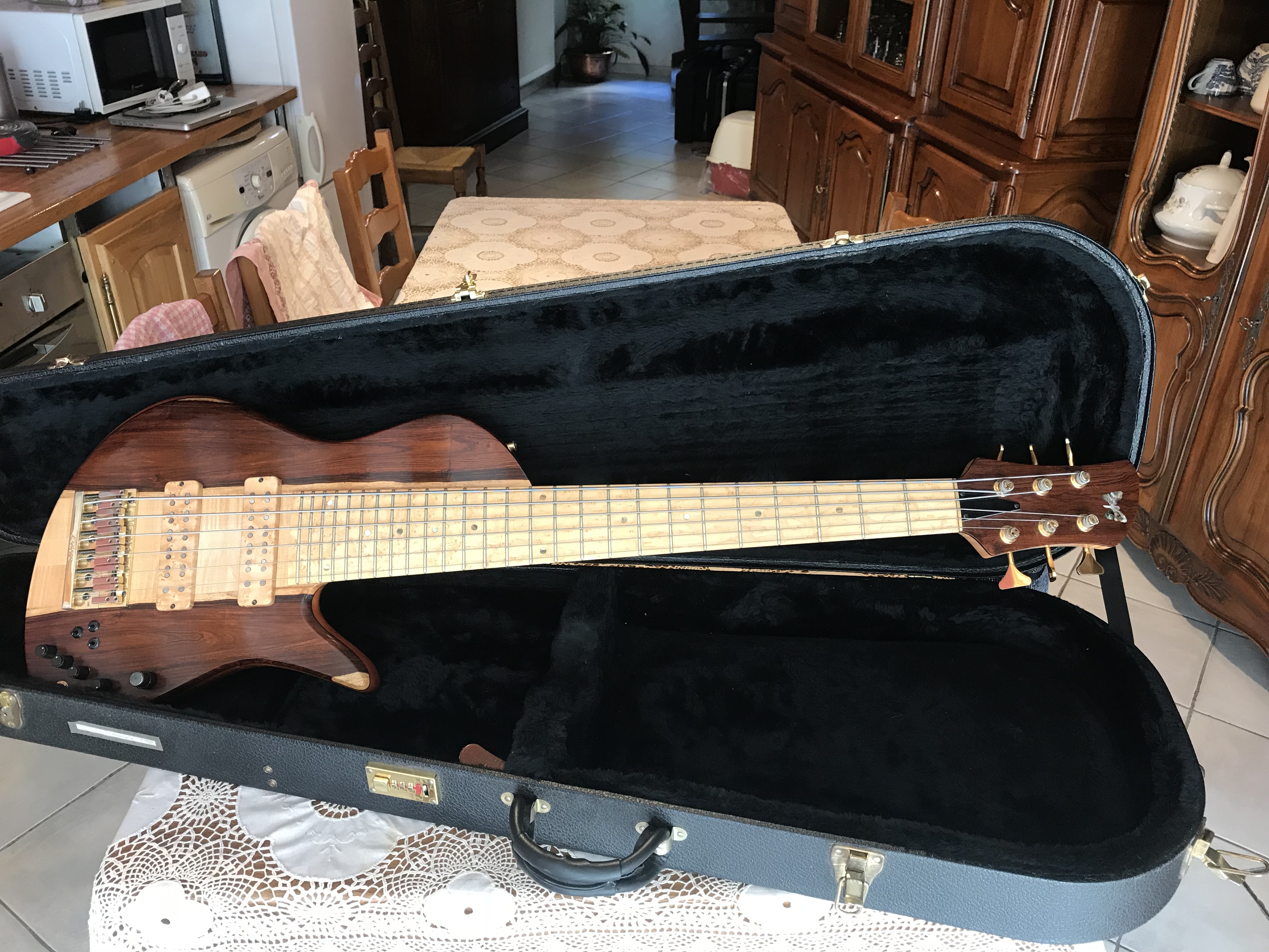 Fodera Guitars Emperor II 6