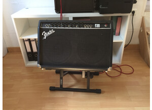 Fender FM 210R