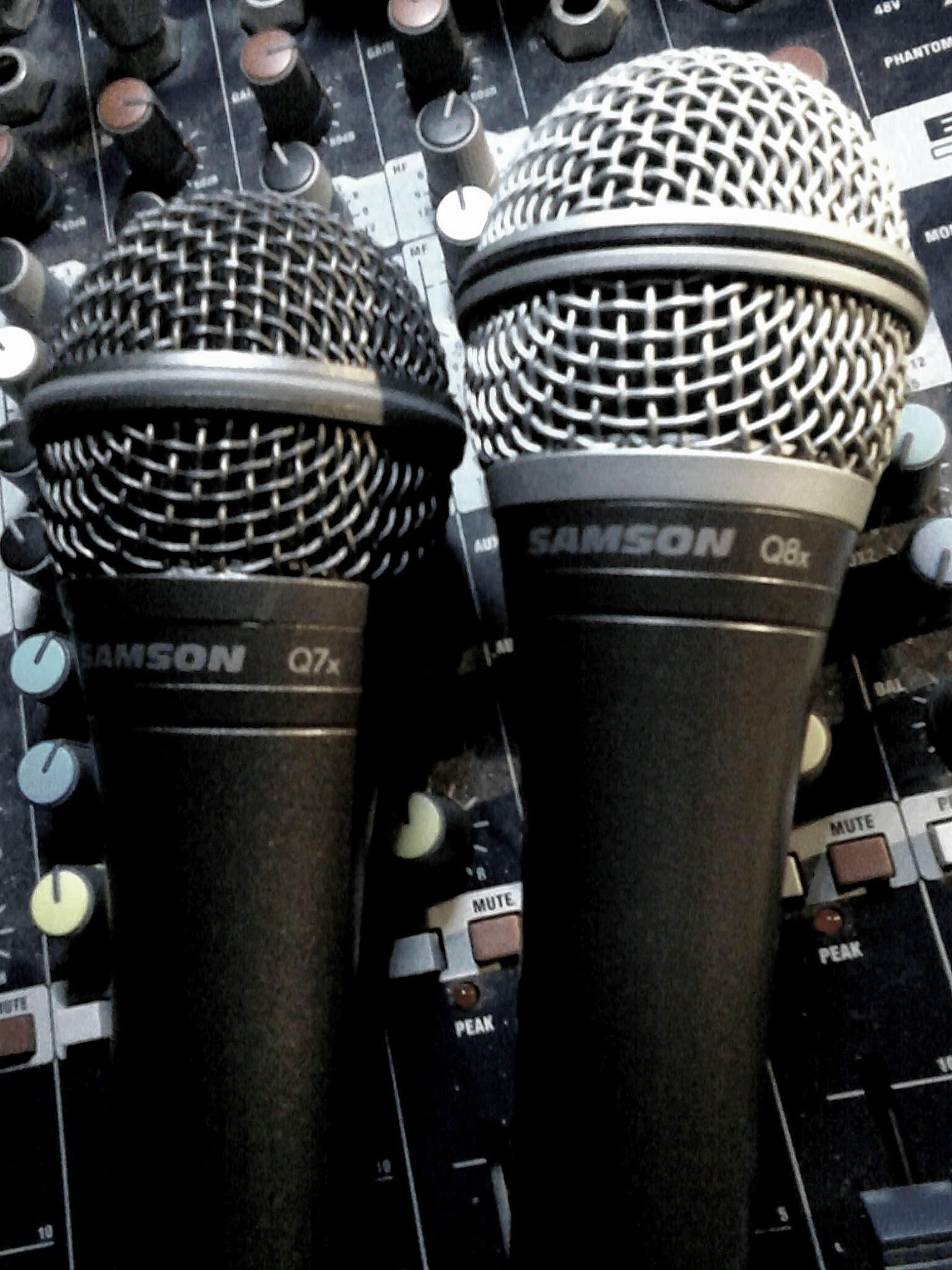 Samson Technologies Q8