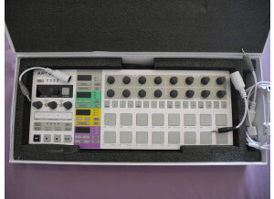 Arturia BeatStep Pro (56943)