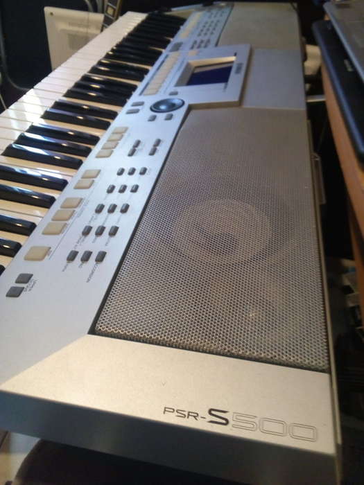 Pictures and images Yamaha PSR-S500 - Audiofanzine