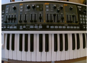 Roland GAIA SH-01 (75643)