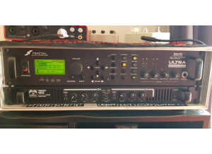 Fractal Audio Systems Axe-Fx Ultra (56032)