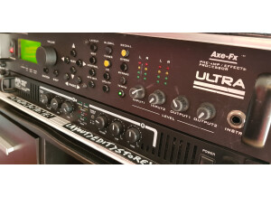 Fractal Audio Systems Axe-Fx Ultra (95910)