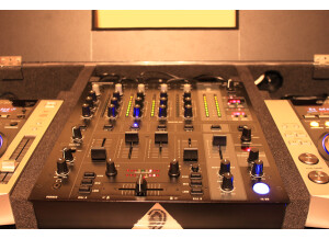 Behringer DJX750 Mixer