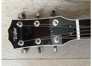 Taylor 812e (33015)