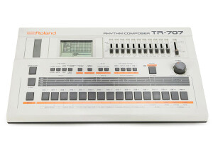 Roland TR-707 (21013)