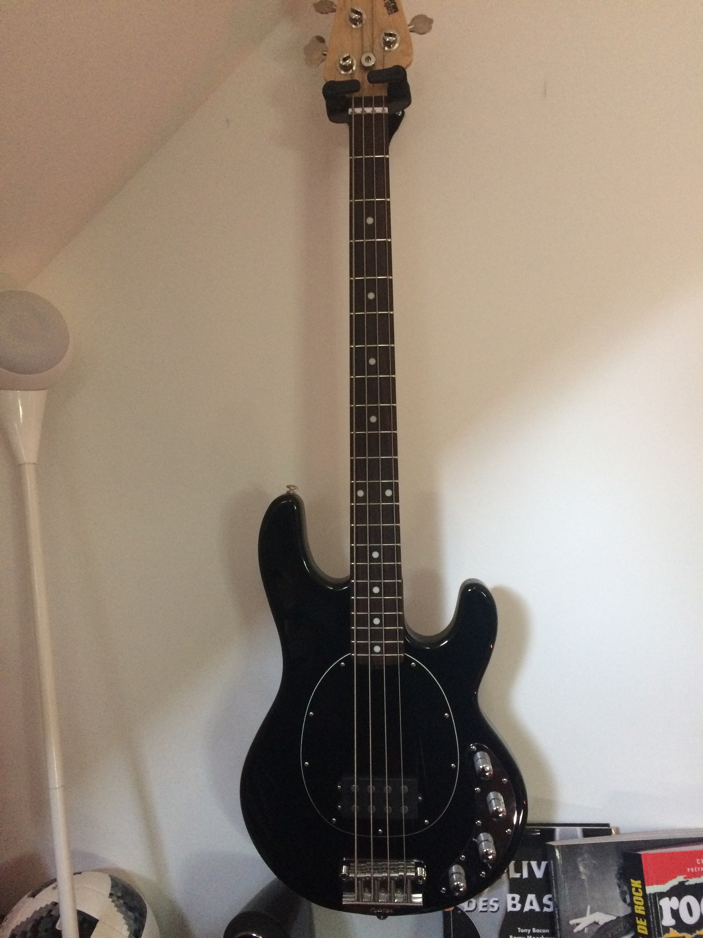 Music Man StingRay 4