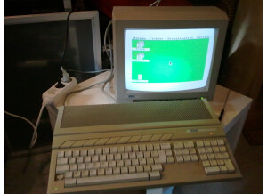 Atari 1040 STF (44500)