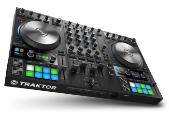 Native Instruments Traktor Kontrol S4 mk3 : TRAKTOR KONTROL S4 MK3 4 shadow Native Instruments Traktor Kontrol S4 mk3 : TRAKTOR KONTROL S4 MK3 4 shadow