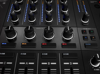 Native Instruments Traktor Kontrol S4 mk3 : TRAKTOR KONTROL S4 MK3 mixer 2 Native Instruments Traktor Kontrol S4 mk3 : TRAKTOR KONTROL S4 MK3 mixer 2
