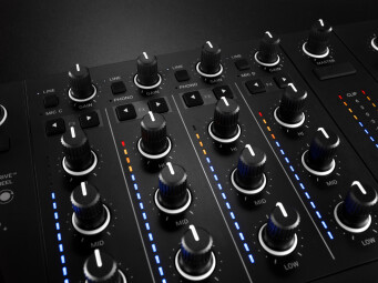 Native Instruments Traktor Kontrol S4 mk3 : TRAKTOR KONTROL S4 MK3 knobs Native Instruments Traktor Kontrol S4 mk3 : TRAKTOR KONTROL S4 MK3 knobs