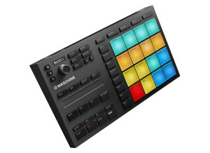 NI MASCHINE MIKRO MK3 Rendering 07