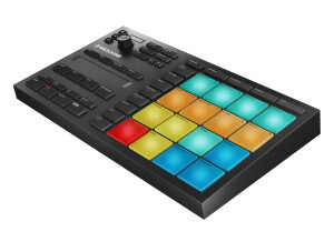 NI MASCHINE MIKRO MK3 Rendering 06
