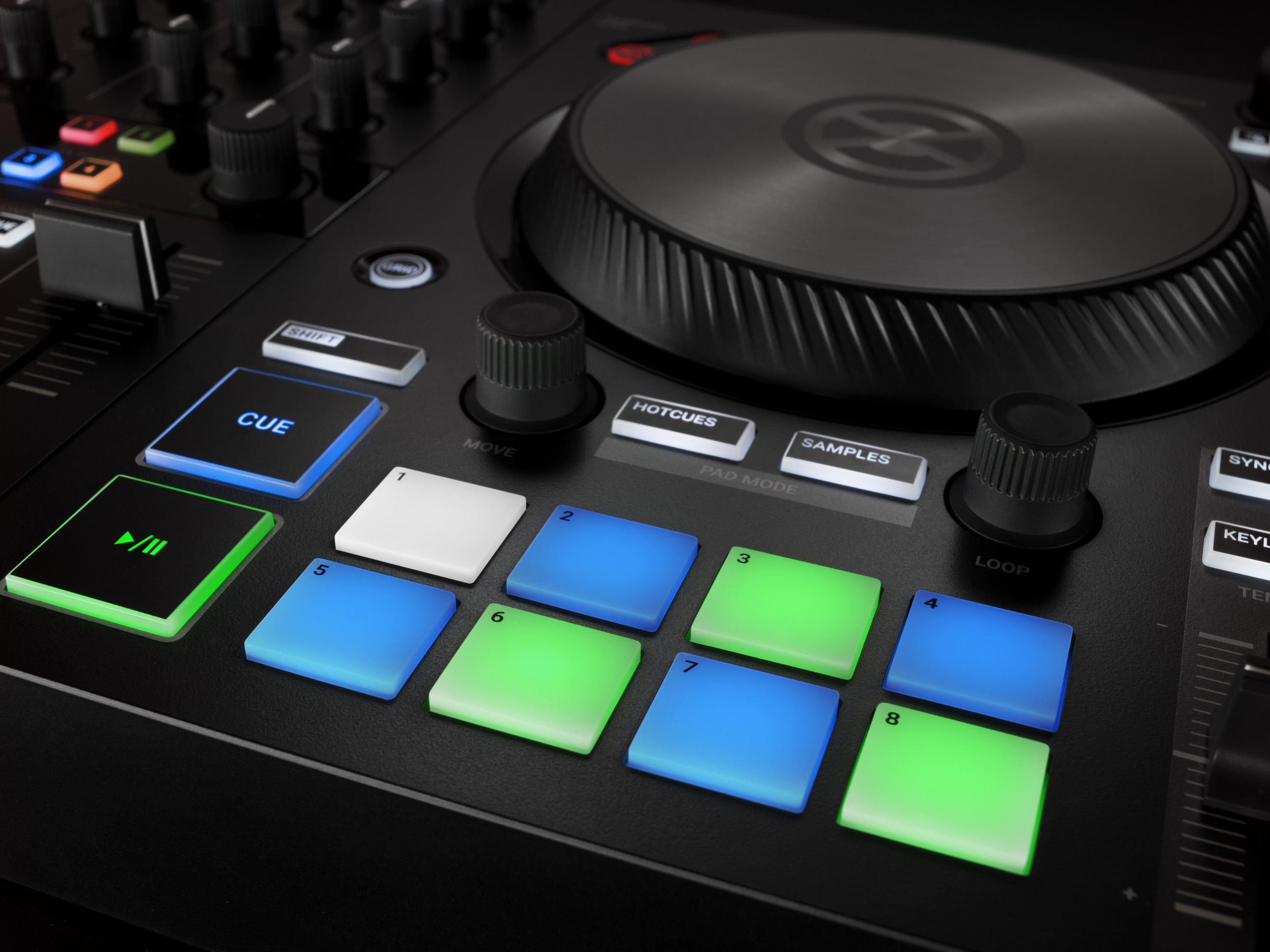 Native Instruments Traktor Kontrol S2 mk3 : TRAKTOR KONTROL S2 MK3 pads