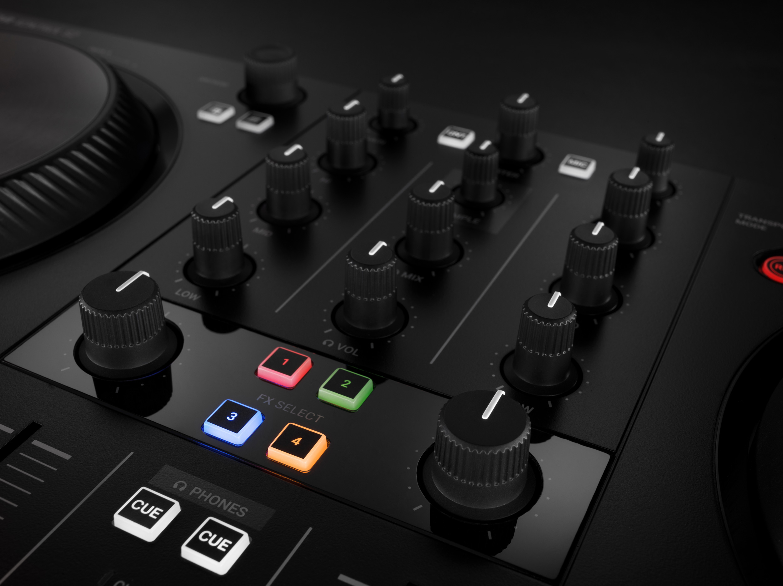 Native Instruments Traktor Kontrol S2 mk3 : TRAKTOR KONTROL S2 MK3 mixer