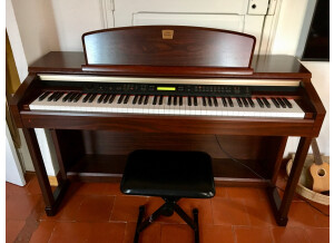 Yamaha CLP-150 (45489)