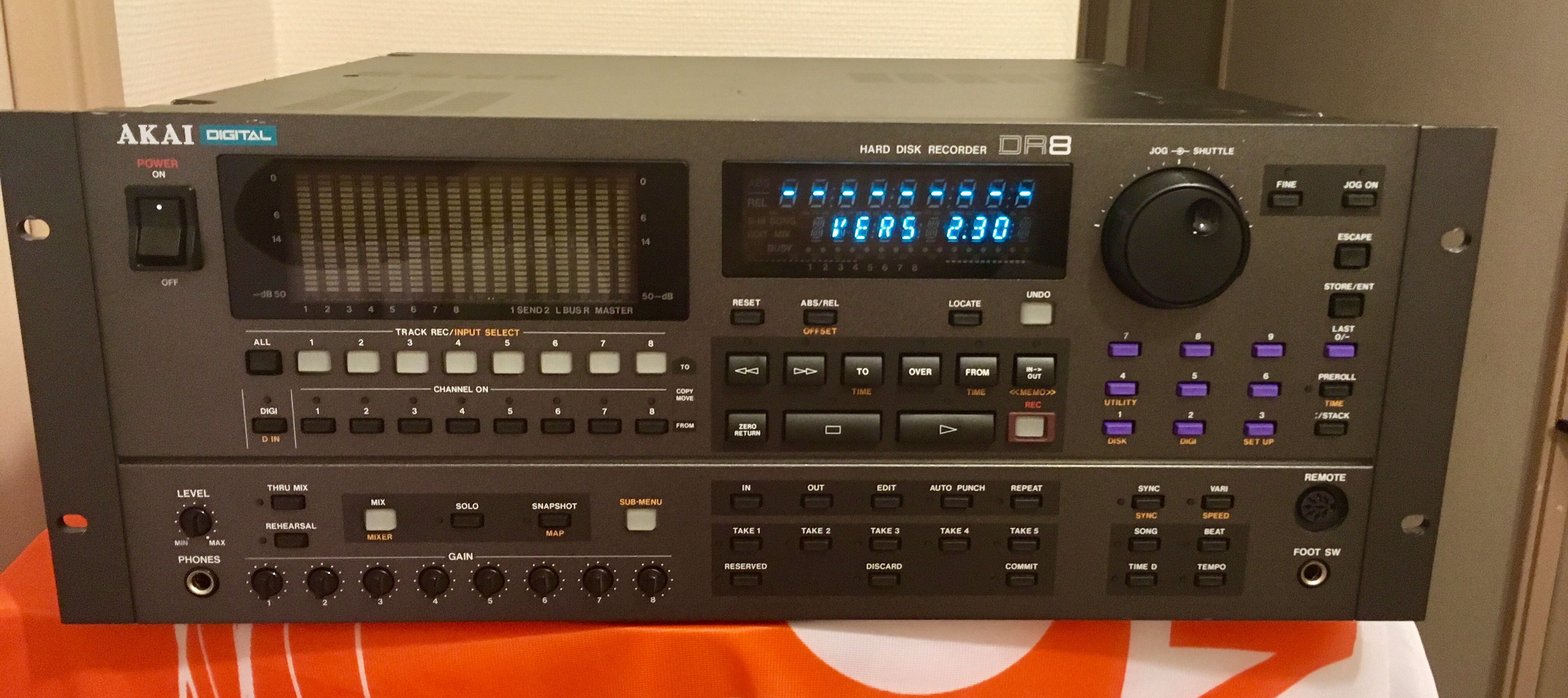 Akai dr8 avec disque dure interne