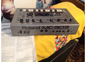 Roland MC-303 (46444)
