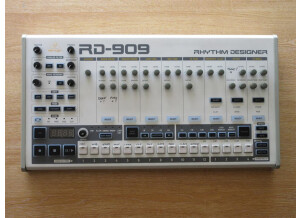 Behringer RD-808 (82225)