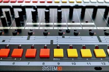 808 Close 808 Close