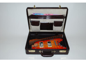 Tangerine_Burst_professional_electric_travel_guitar_in_a_briefcase_DSC_3298