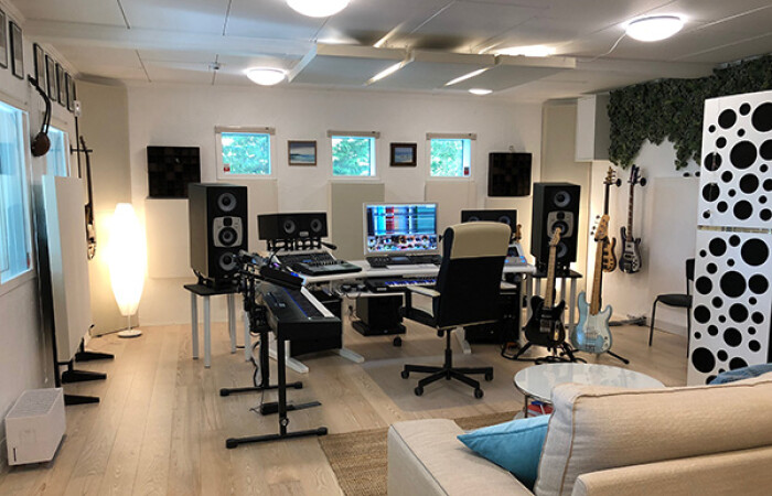 Scarbee's-new-studio
