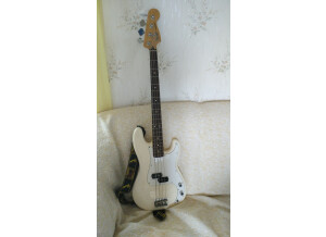 Fender Standard Precision Bass [2006-2008] (70934)