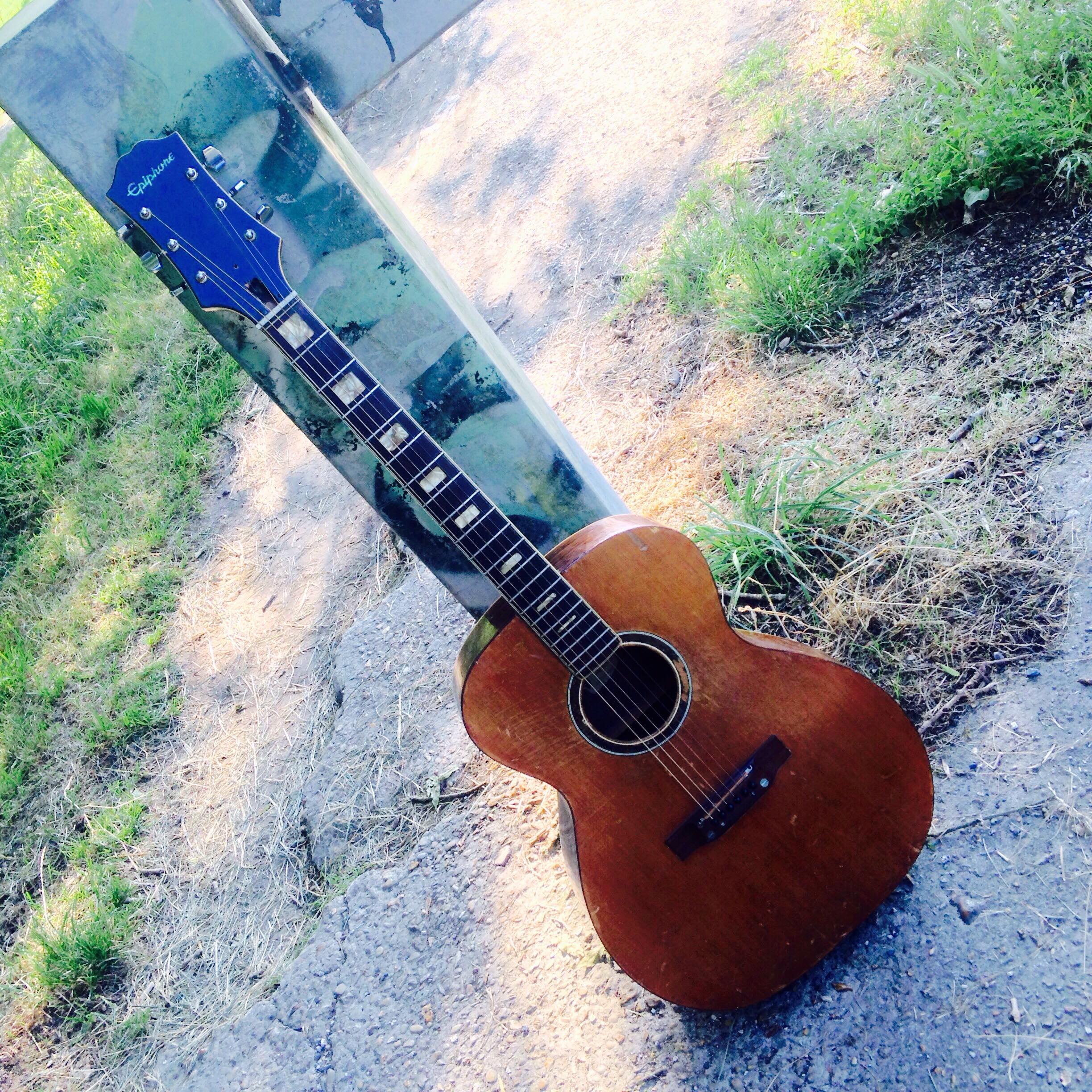 Epiphone FT-135 Cortez De Luxe