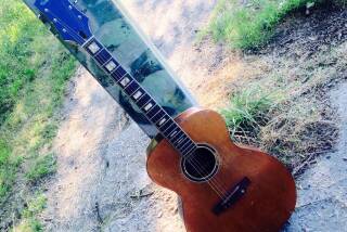 Epiphone FT-135 Cortez De Luxe