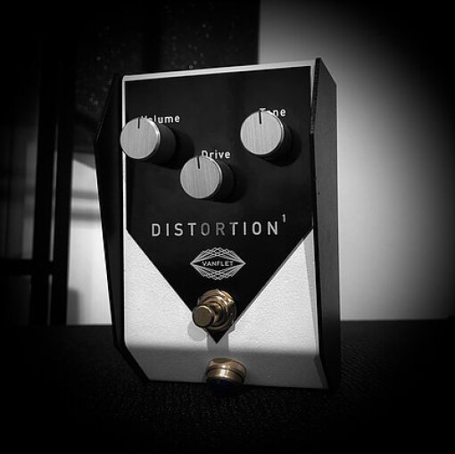 Vanflet Distortion1 : ca7e8b_15af616357e9495382221e5bb5b560b3_mv2_d_3013_3005_s_4_2 Vanflet Distortion1 : ca7e8b_15af616357e9495382221e5bb5b560b3_mv2_d_3013_3005_s_4_2