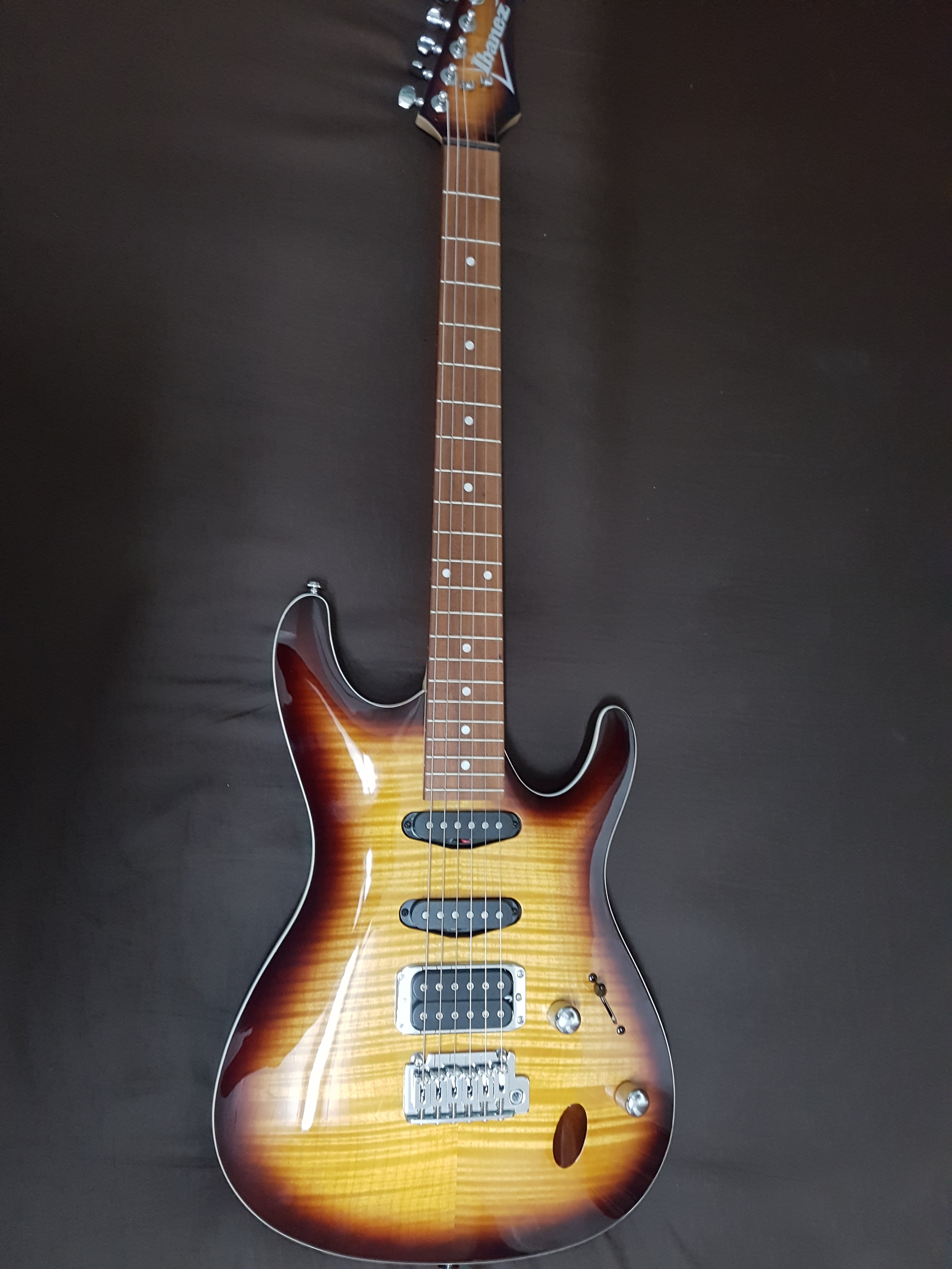 Ibanez SA260FM (2018)