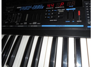 Korg Poly-800 v2 (28400)