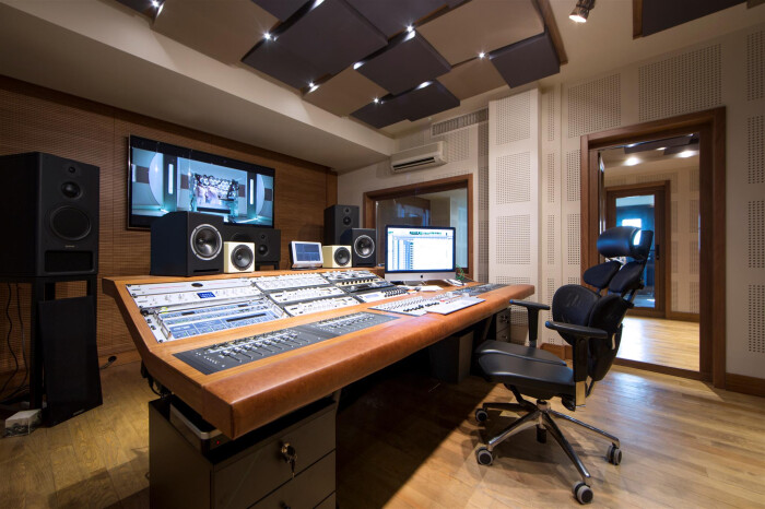 RME lifestyle studio RME lifestyle studio